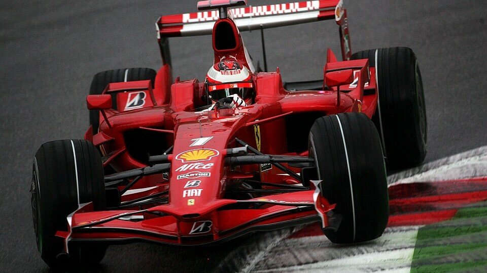 Kimi Räikkönen war einen Tick schneller als die BMW Sauber., Foto: Sutton
