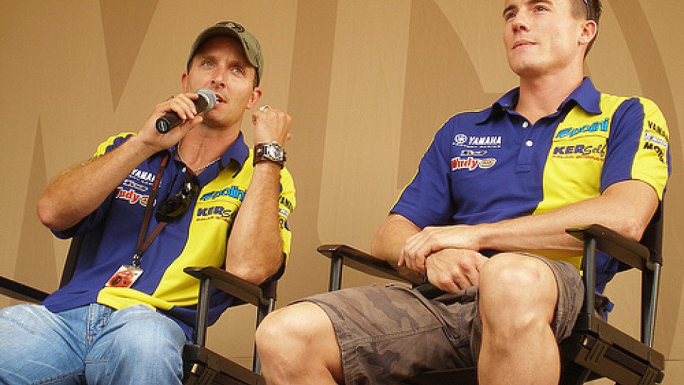 Colin Edwards ist immer noch nicht gut auf James Toseland zu sprechen, Foto: Tech 3 Yamaha