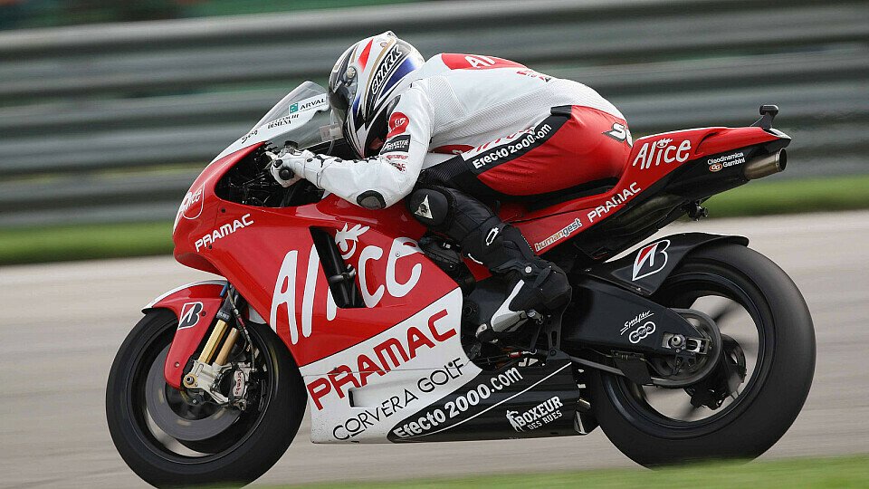 Sylvain Guintoli verschlief den Start etwas, Foto: D´Antin