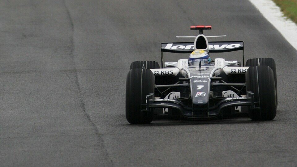 Nico Rosberg hatte die falschen Reifen erwischt, Foto: Sutton