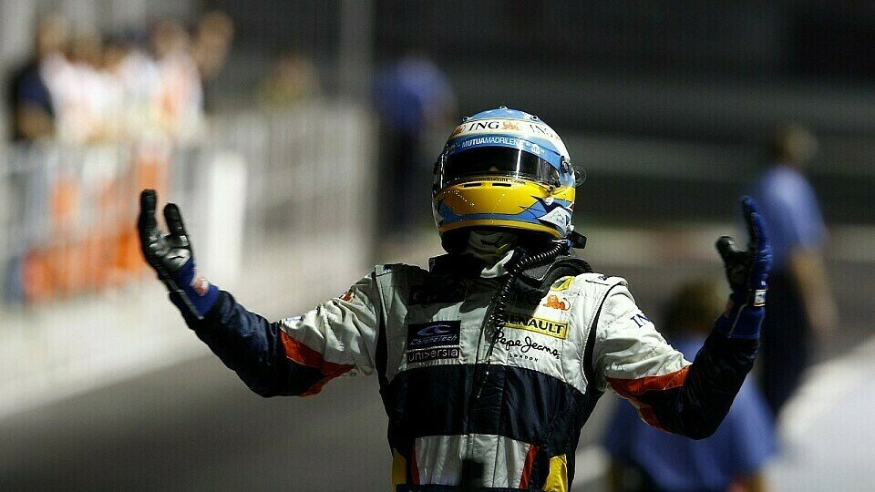Fernando Alonso bezwang Konkurrenz und Dunkelheit., Foto: RenaultF1