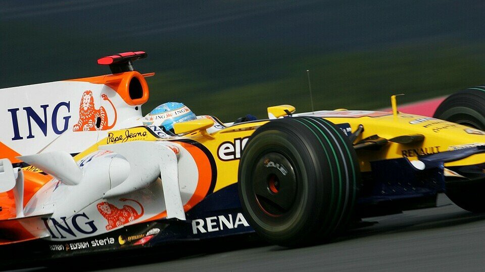 Alonso ist auch in Fuji gut dabei., Foto: Sutton