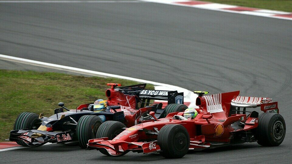 Felipe Massa nahm die Punkte von China gerne mit, Foto: Sutton