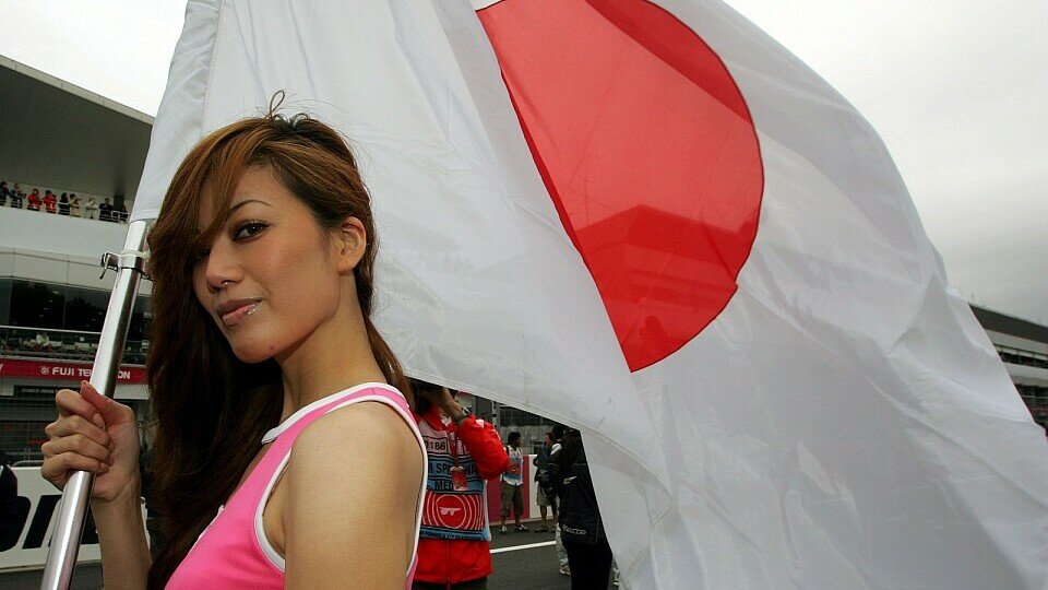 Adrian Sutil wüsste, wie man diese Dame auf Japanisch anspricht..., Foto: Sutton