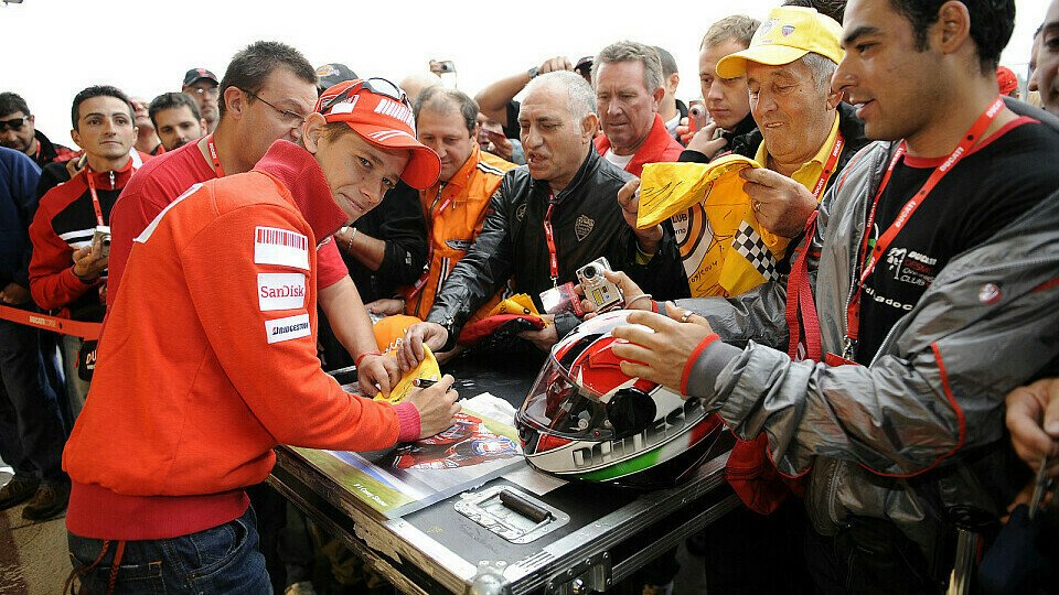 Casey Stoner konnte das Krankenhaus schnell wieder verlassen, Foto: Ducati