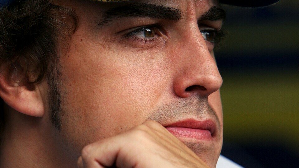 Fernando Alonso ist überzeugt, dass Lewis Hamilton den Titel holt, Foto: Sutton
