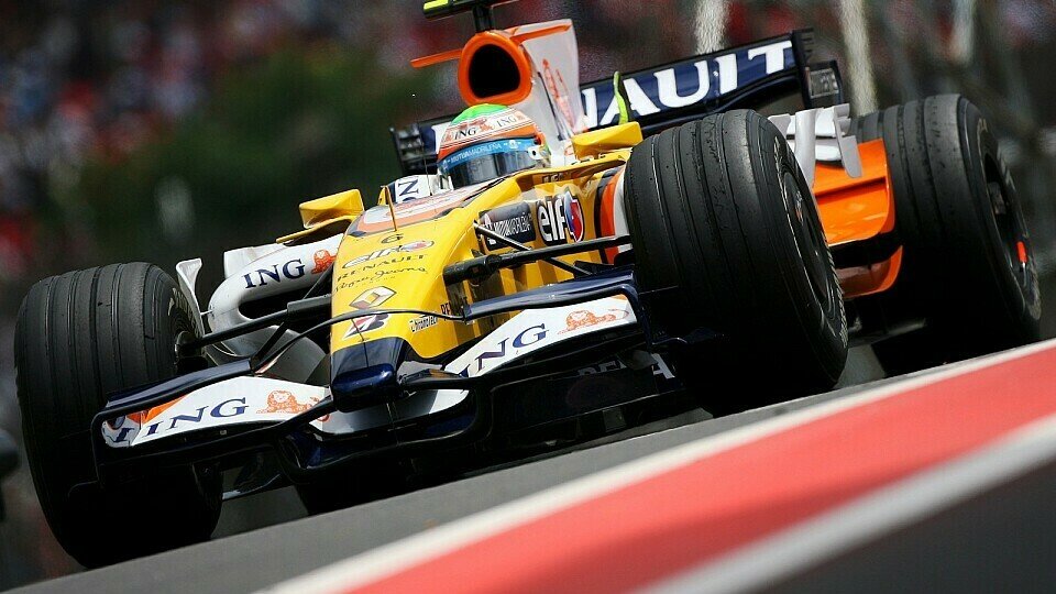 Alonso sieht sich McLaren am Start unterlegen., Foto: Sutton