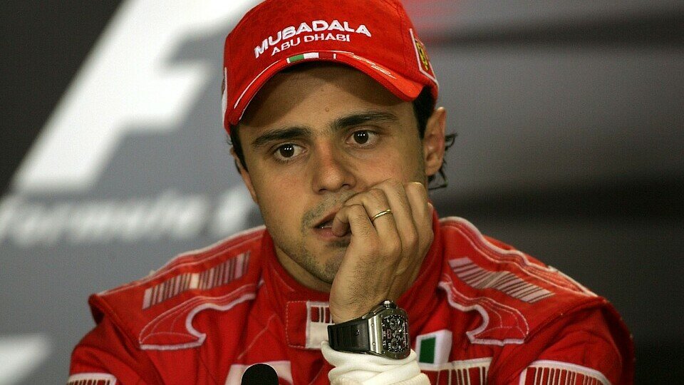 Felipe Massa droht der FIA mit einer Klage, Foto: Sutton