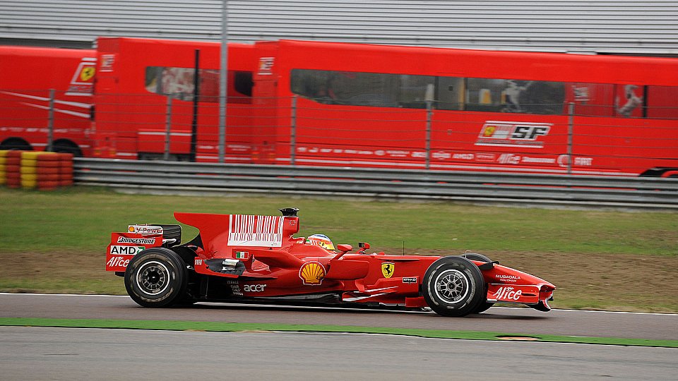 Mirko Bortolotti beeindruckte schon 2008 bei seinem ersten Test für Ferrari., Foto: Ferrari