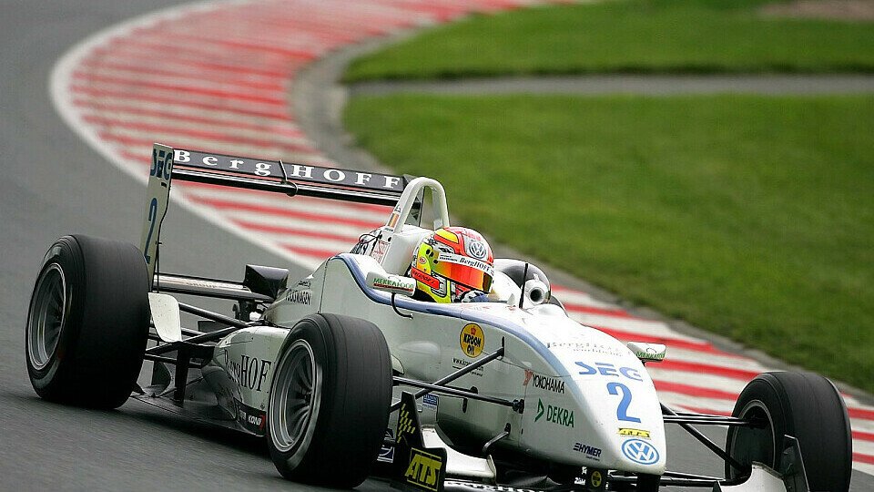 Laurens Vanthoor gewann vor Rahel Frey, Foto: F3 Cup