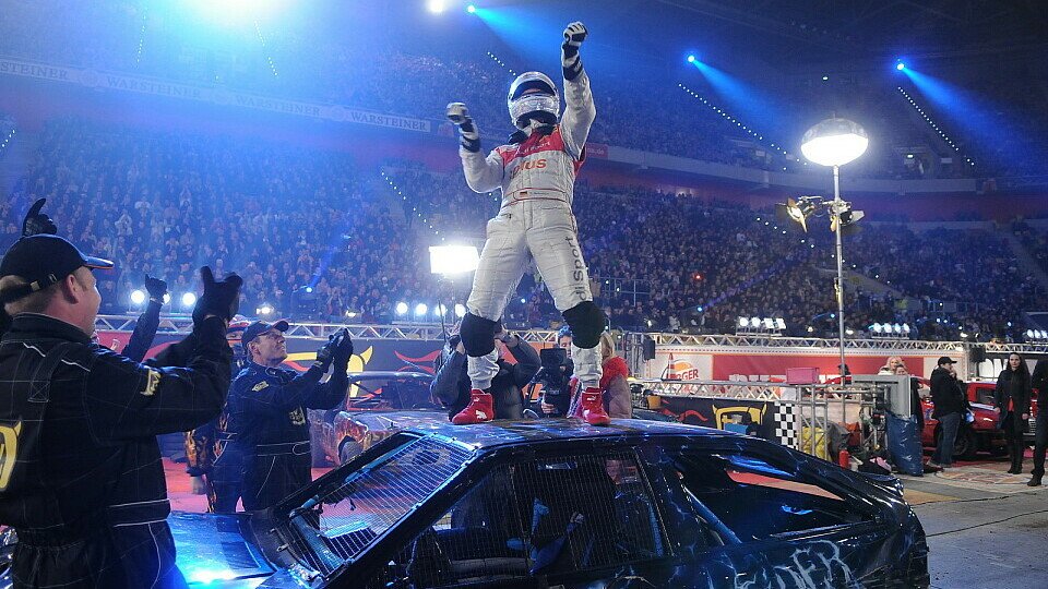TV total Stock Car Crash Challenge 2008: Timo Scheider feiert seinen ersten Titel, Foto: Willi Weber/ProSieben