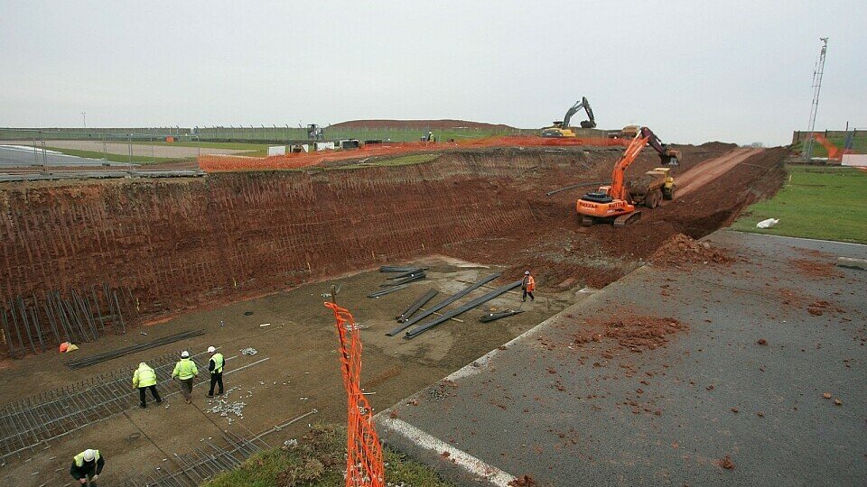 In Donington ist am morgigen Freitag Streckenabnahme., Foto: Sutton