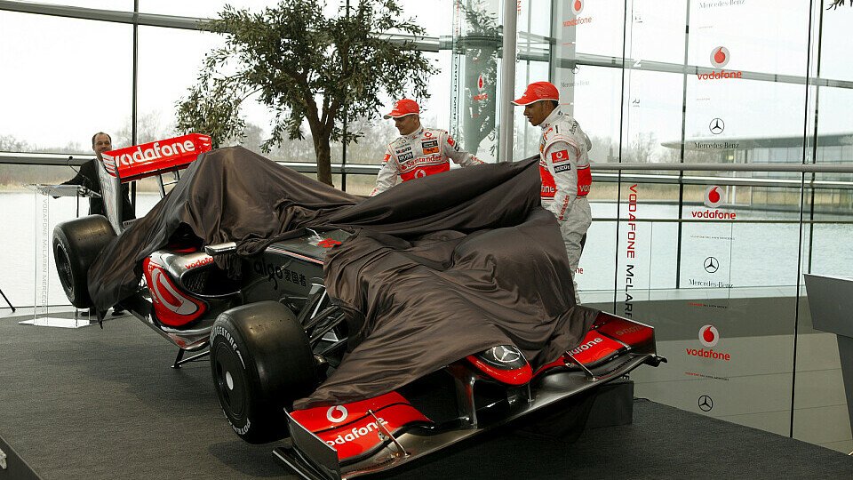 Die Teams wollten ihre Autos 2010 alle an einem Ort präsentieren., Foto: McLaren
