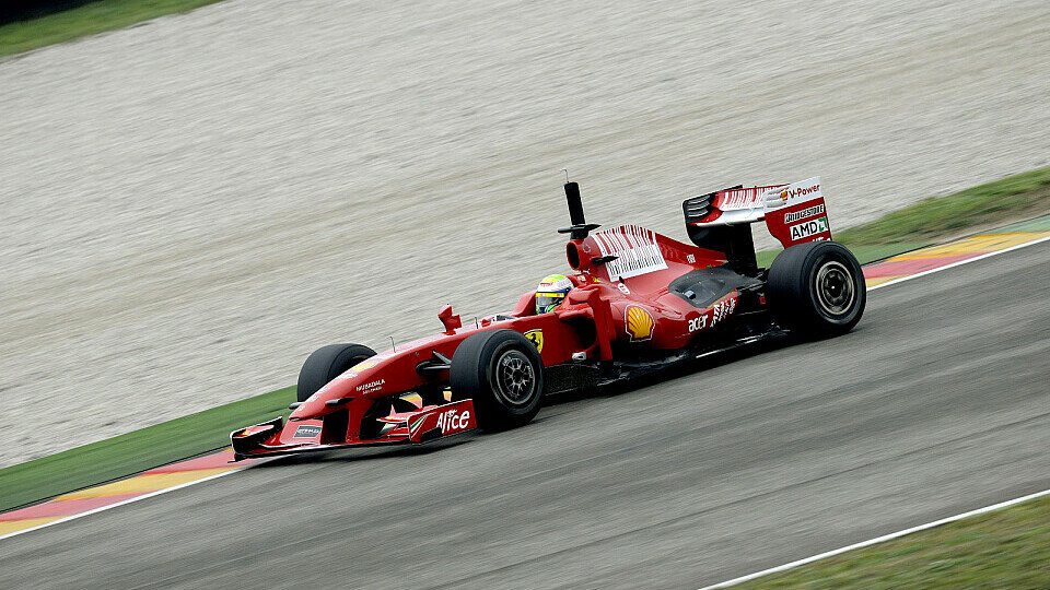 Felipe Massa sieht die Fahrer noch mehr gefordert, Foto: Ferrari Press Office