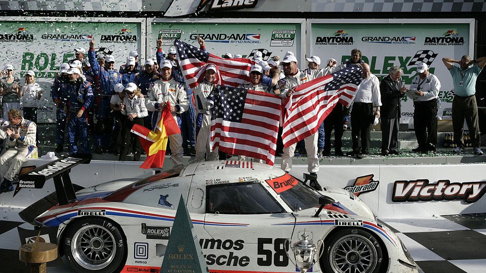 Beim Gewinnerteam war die Freude groß, Foto: Porsche