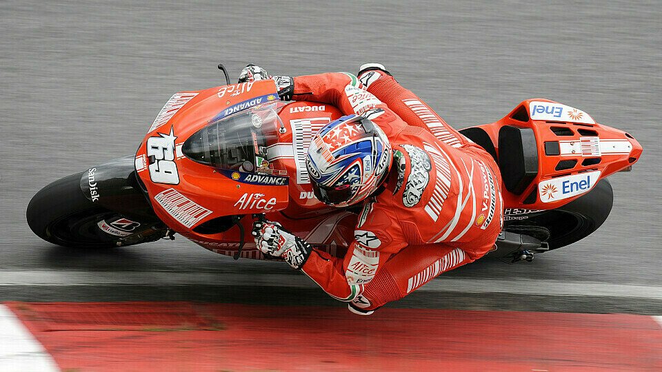 Hayden wirbt für sicheres Fahren in der US-Army. Mit solchen Schräglagen?, Foto: Ducati