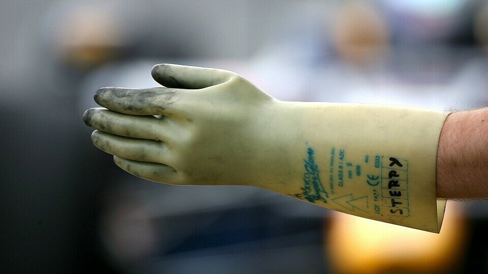 Es geht um Handschuhe, Foto: Sutton