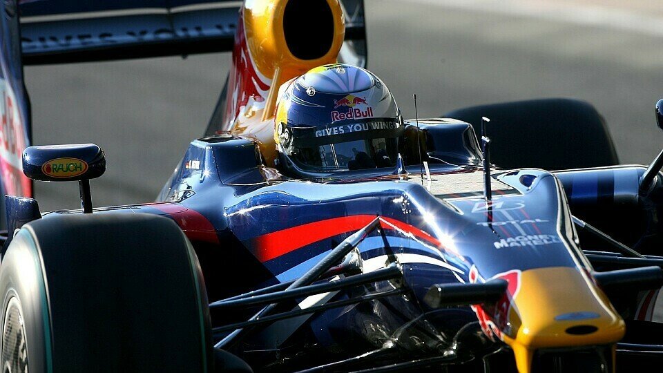 Vettel ist mit dem neuen Wagen zufrieden, Foto: Moy/Sutton