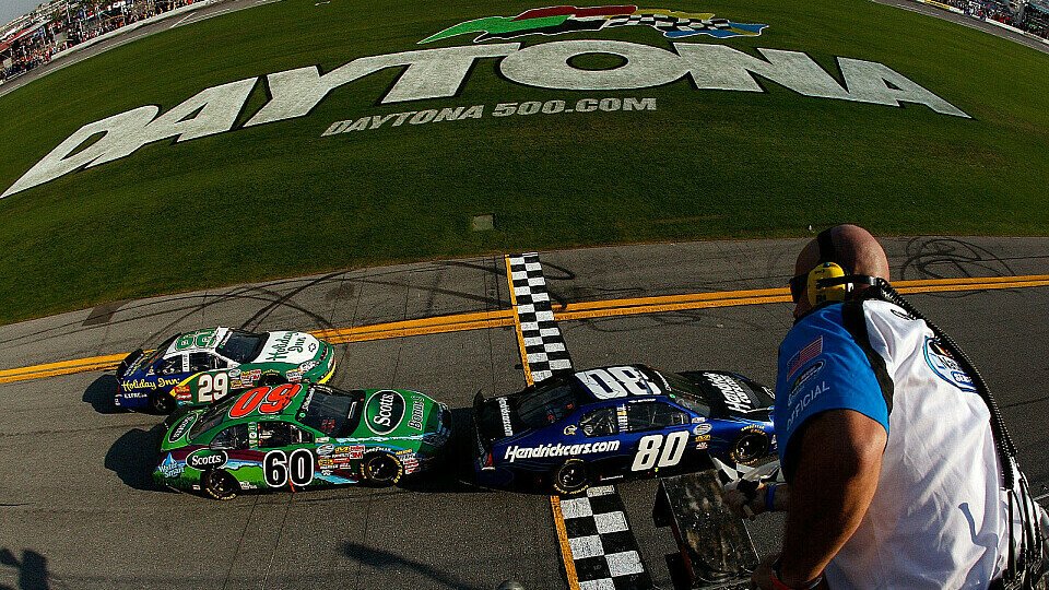 Nationwide: Tony Stewart gewinnt den Saisonauftakt in Daytona, Foto: NASCAR