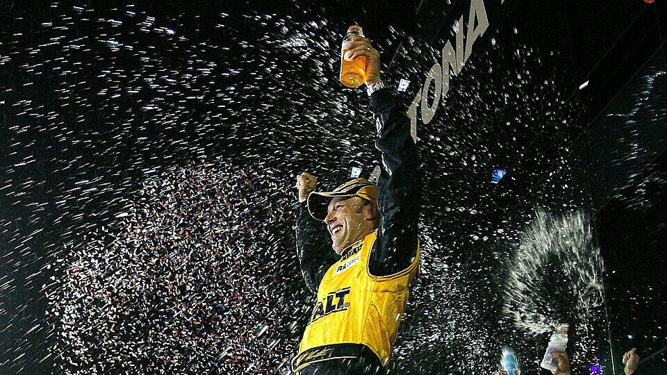 Matt Kenseth gewinnt den Saisonauftakt, Foto: NASCAR