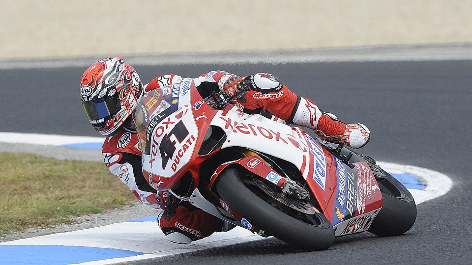 Noriyuki Haga gewinnt 0,032 Sekunden vor Max Neukirchner, Foto: Ducati