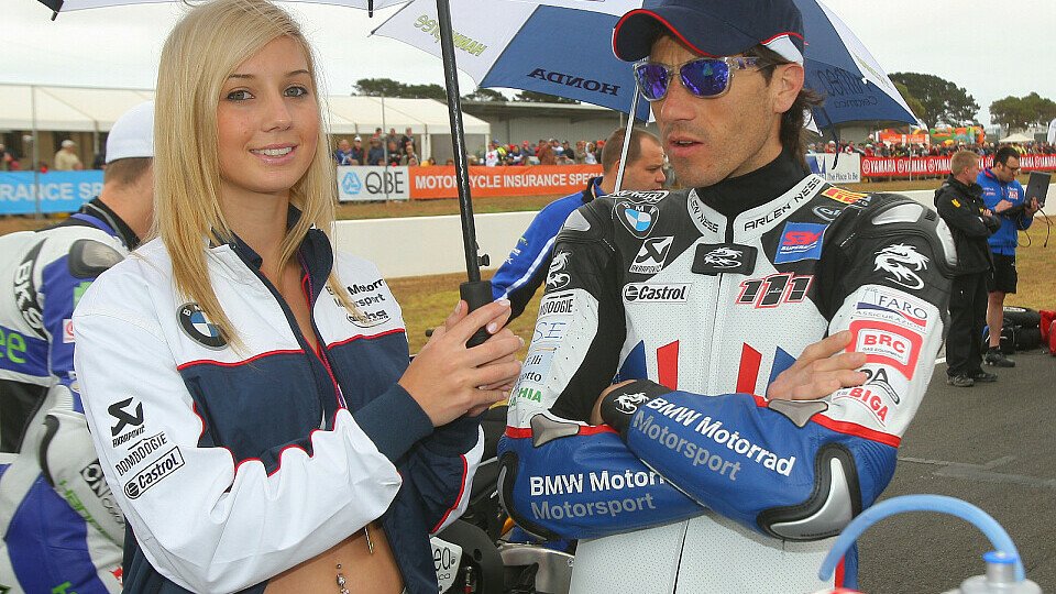 Ruben Xaus fühlt sich wohl bei BMW., Foto: BMW Motorrad / Kel Edge