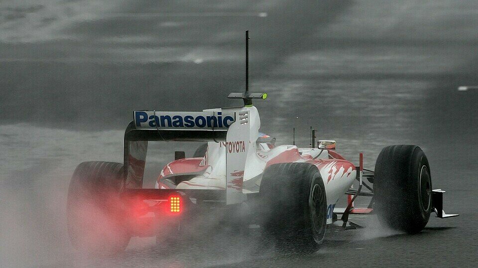 Timo Glock fuhr am zweiten Tag in Jerez die schnellste Runde, Foto: Sutton