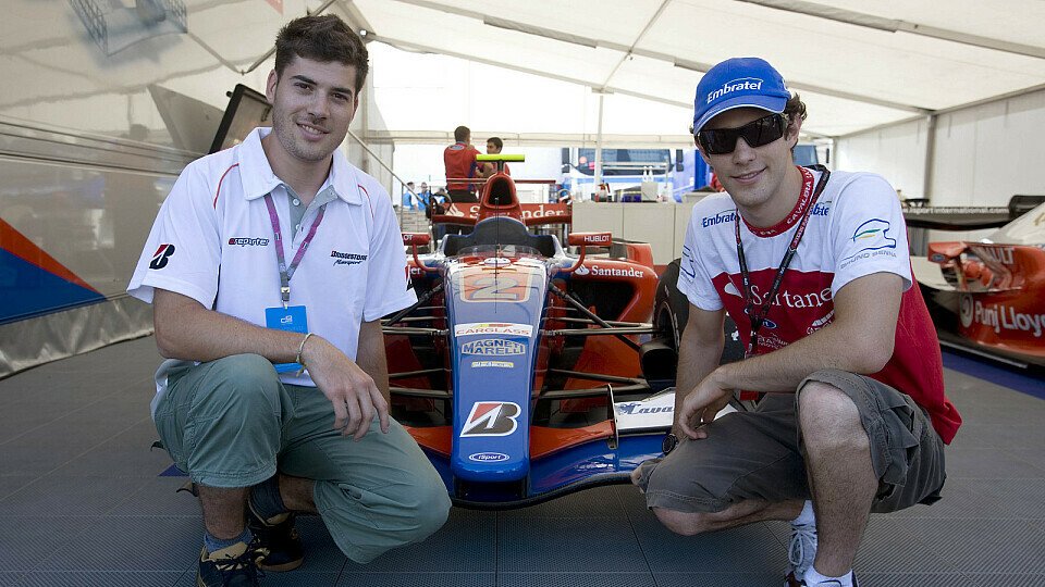 Guillaume Navarro gewann den Wettbewerb 2008, hier zu sehen mit Bruno Senna., Foto: Bridgestone