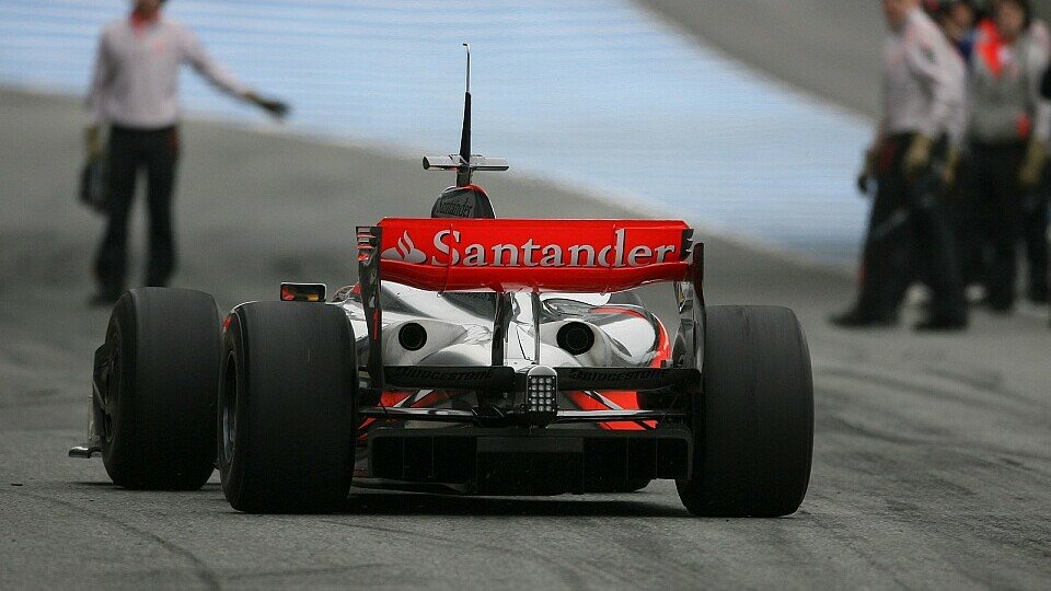 Lewis Hamilton meint, dass noch keine Favoriten auszumachen sind, Foto: Moy/Sutton