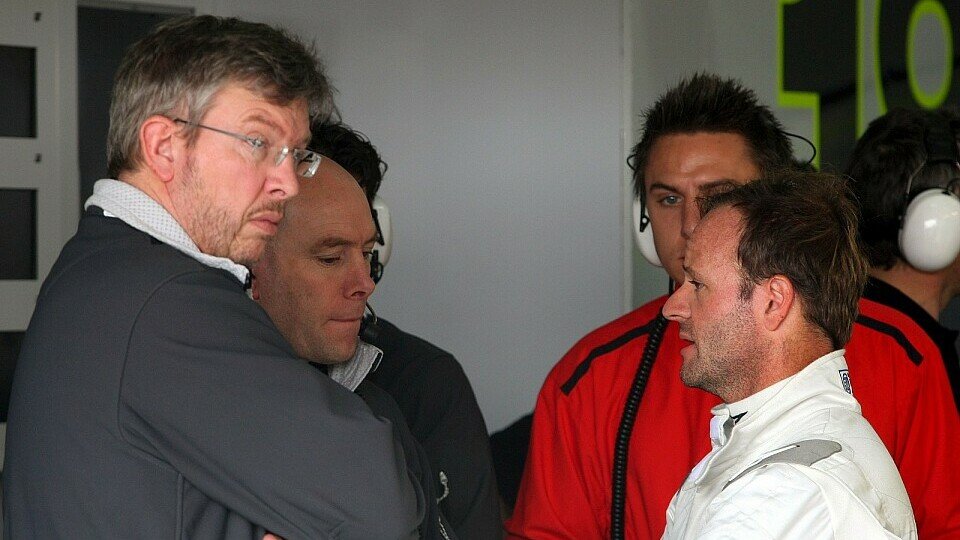 Rubens Barrichello sieht Vorteile bei der kleineren Teamgröße, Foto: Sutton
