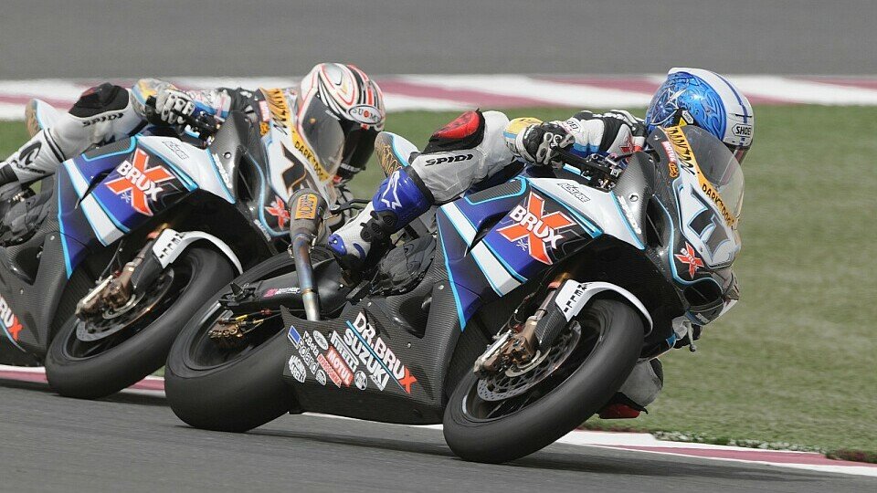 Max Neukirchner und Yukio Kagayama finden beide, dass Assen seit dem Umbau an Reiz verloren hat., Foto: Alstare Suzuki