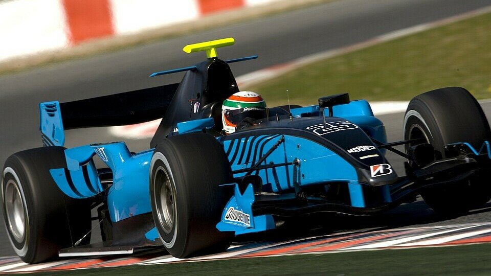 Blau in Front, Foto: GP2 Series Blau in Front, Foto: GP2 Series