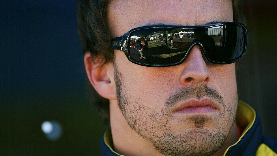 Fernando Alonso hofft, dass der Diffusor verboten wird, Foto: Sutton