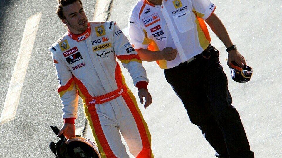 Fernando Alonso traut seinem Auto noch einiges zu, Foto: Sutton