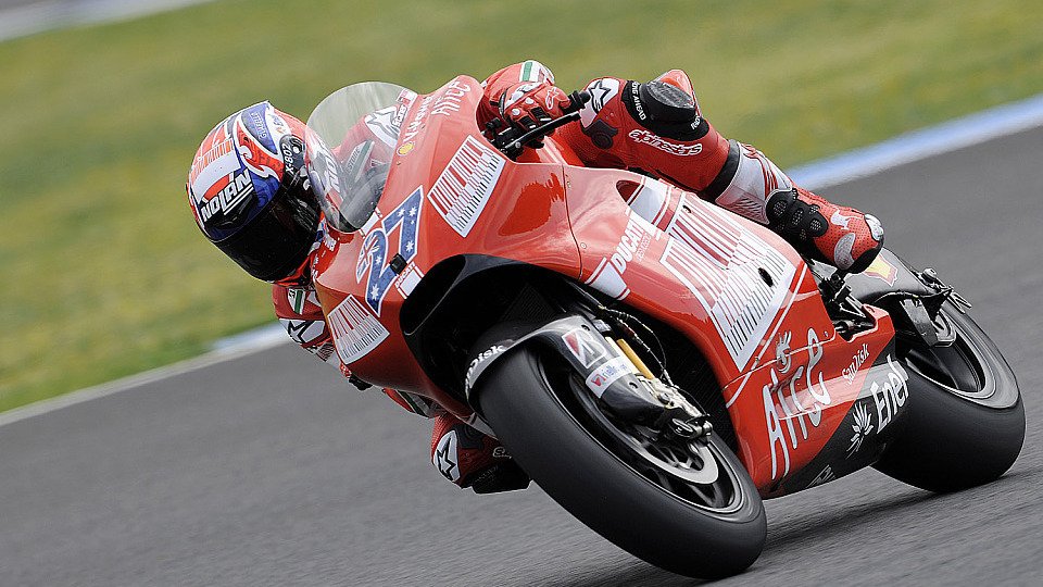 Casey Stoner war schnellster in der ersten Session des Sonntags., Foto: Ducati Corse Press