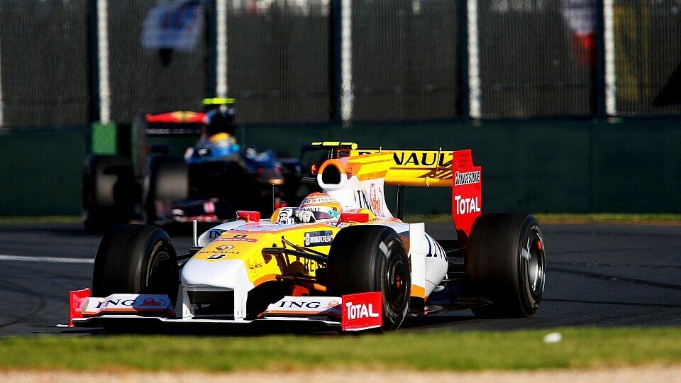 Piquet erwartet Verbesserungen am Renault., Foto: Sutton