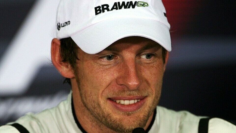 Jenson Button schreibt die Konkurrenz nicht ab, Foto: Sutton