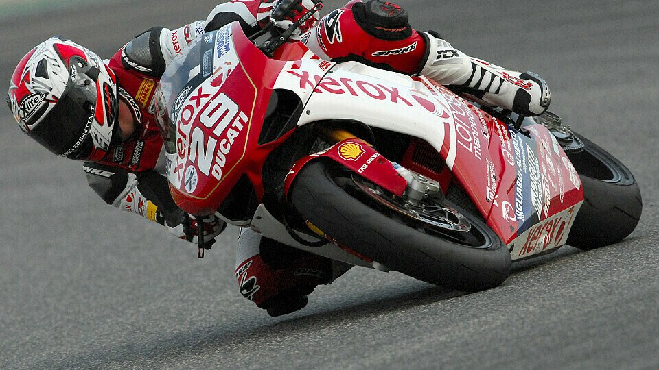 Xavier Simeon war heute im ersten freien Training des Superstock 1000 Cups der Schnellste., Foto: Ducati Corse Press