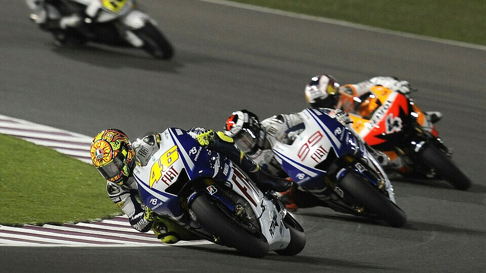 Valentino Rossi muss aufholen, Foto: Fiat Yamaha