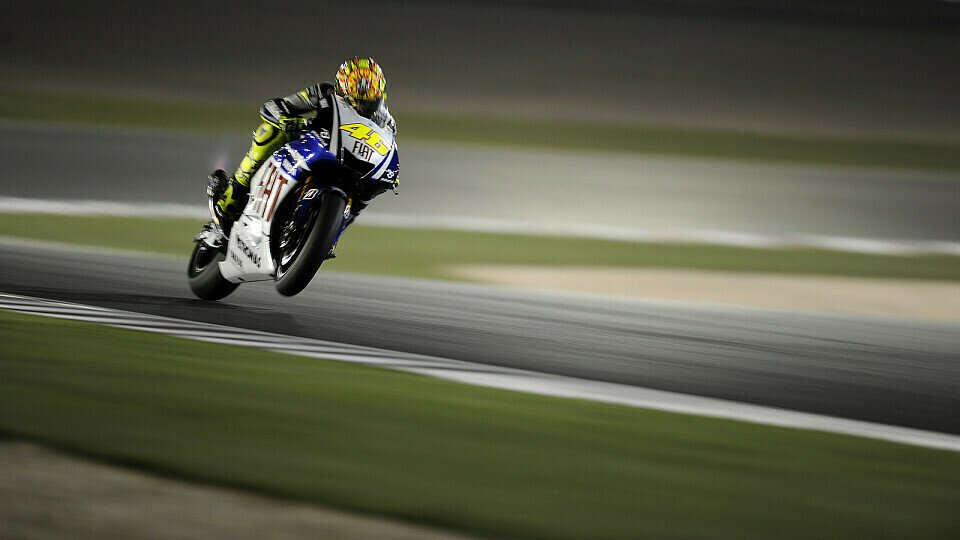 Valentino Rossi akzeptiert, dass dieses Jahr in Katar um 23:00 Uhr gestartet wird, Foto: Yamaha Racing
