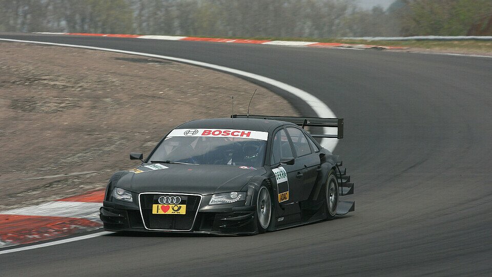 Timo Scheider testete in Hockenheim mit zwei Autos., Foto: DTM