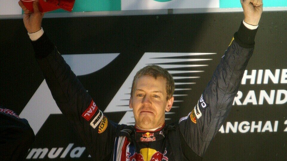 Sebastian Vettels erster Sieg mit Red Bull., Foto: Sutton