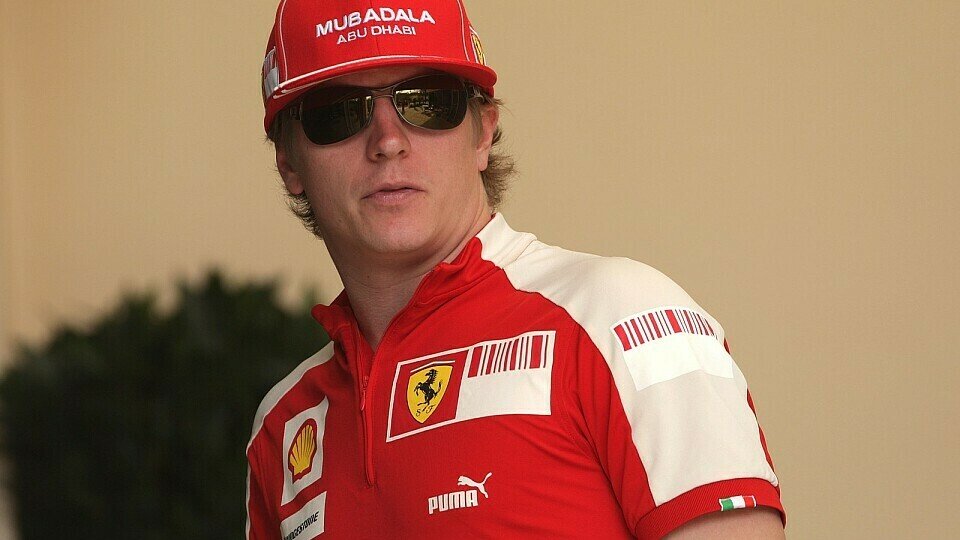 Kimi Räikkönen gestand Teilschuld ein, Foto: Sutton