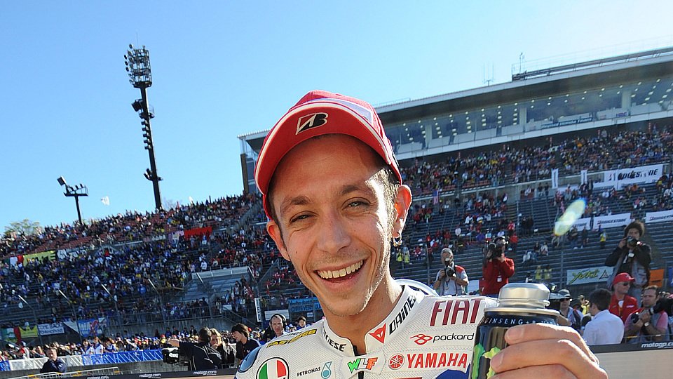 Rossi erkämpfte sich den Sieg und hatte Grund zum Jubeln., Foto: Fiat Yamaha