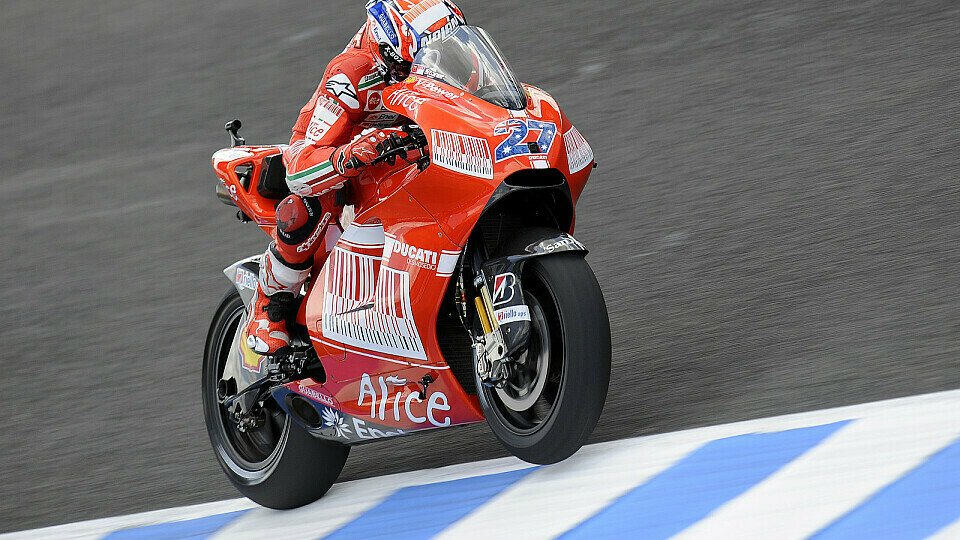 Casey Stoner hatte noch Mühe, Foto: Ducati
