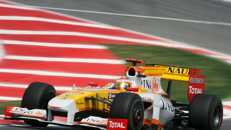 Renault will seine Autos im Falle einer Zweiklassengesellschaft aus der F1 zurückziehen, Foto: Sutton