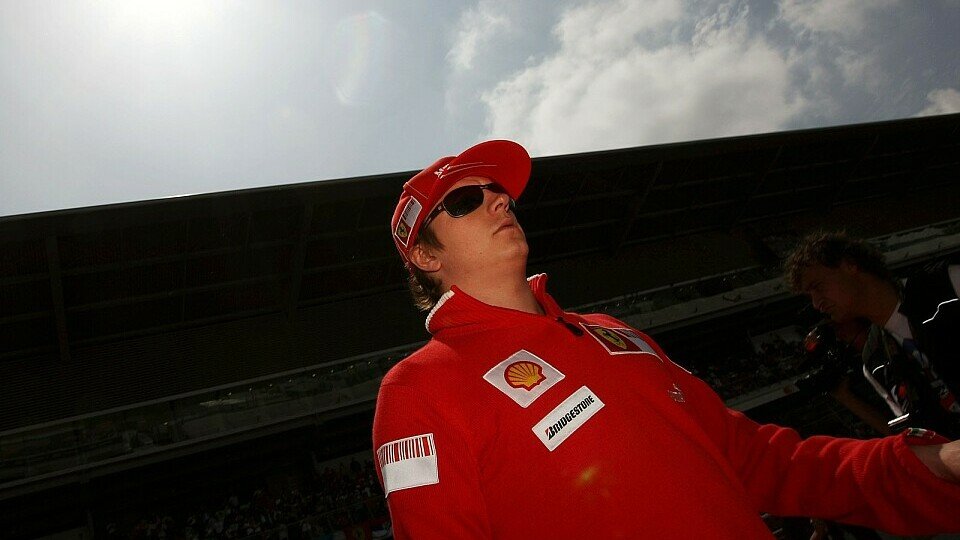Kimi Räikkönen bleibt positiv, Foto: Sutton