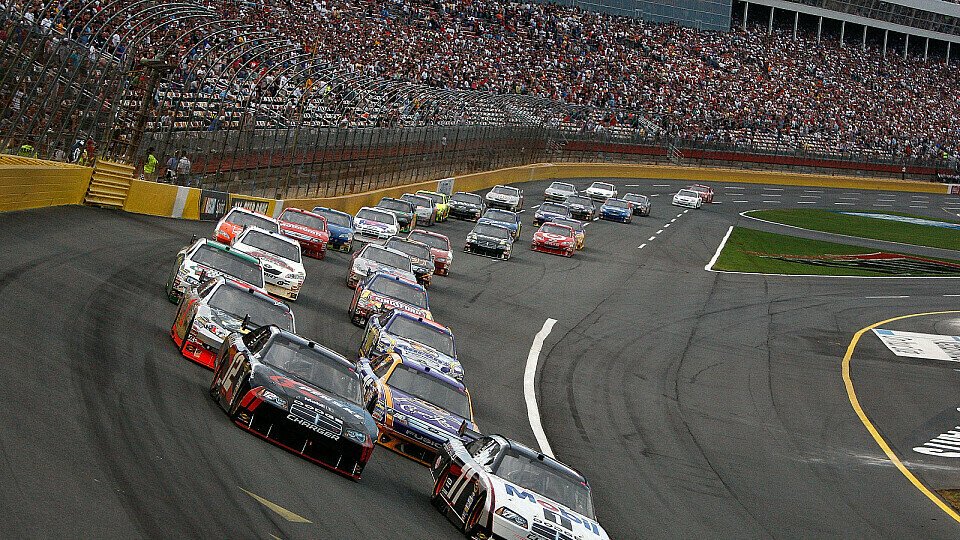 Start zum längsten Saisonrennen, Foto: NASCAR