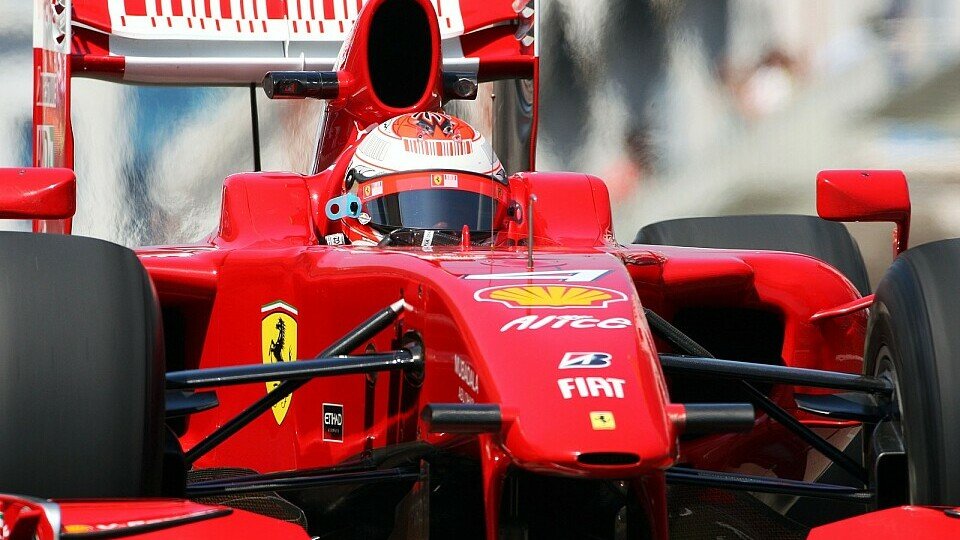 Kimi Räikkönen wusste noch nicht so genau, Foto: Sutton
