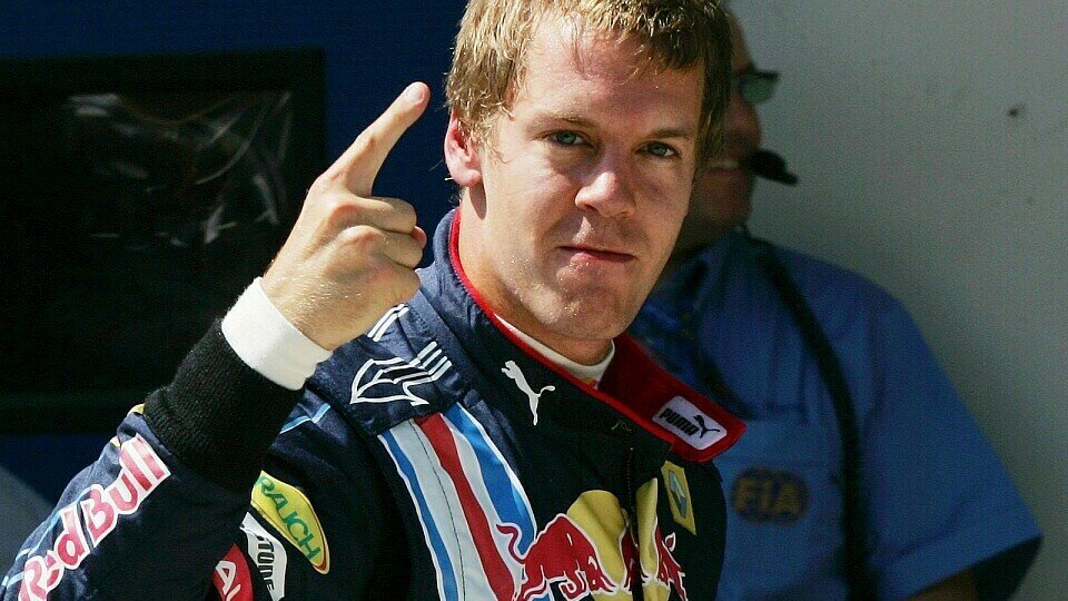 Sebastian Vettel möchte auch am Nürburgring jubeln., Foto: Sutton